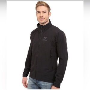 Arc’teryx men’s gamma LT jacket
Small